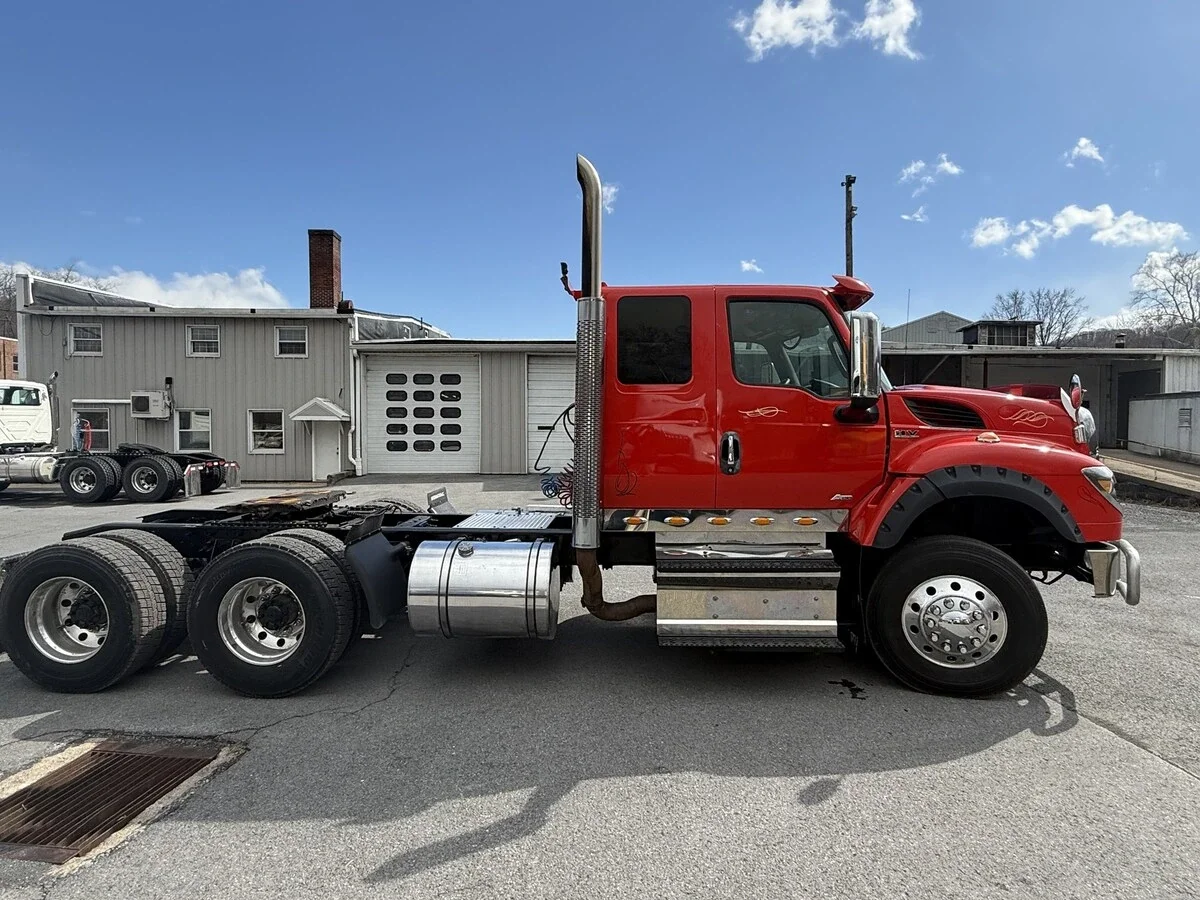2020 International HV in Lewistown, PA — photo 4