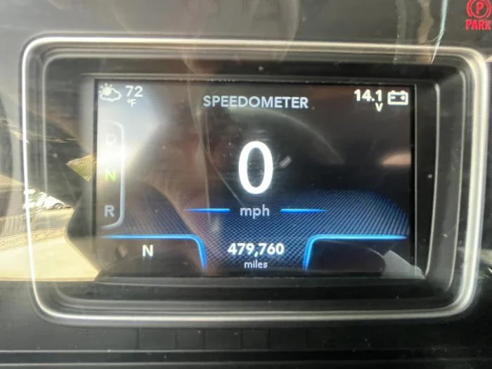 2021 International LT - image 19