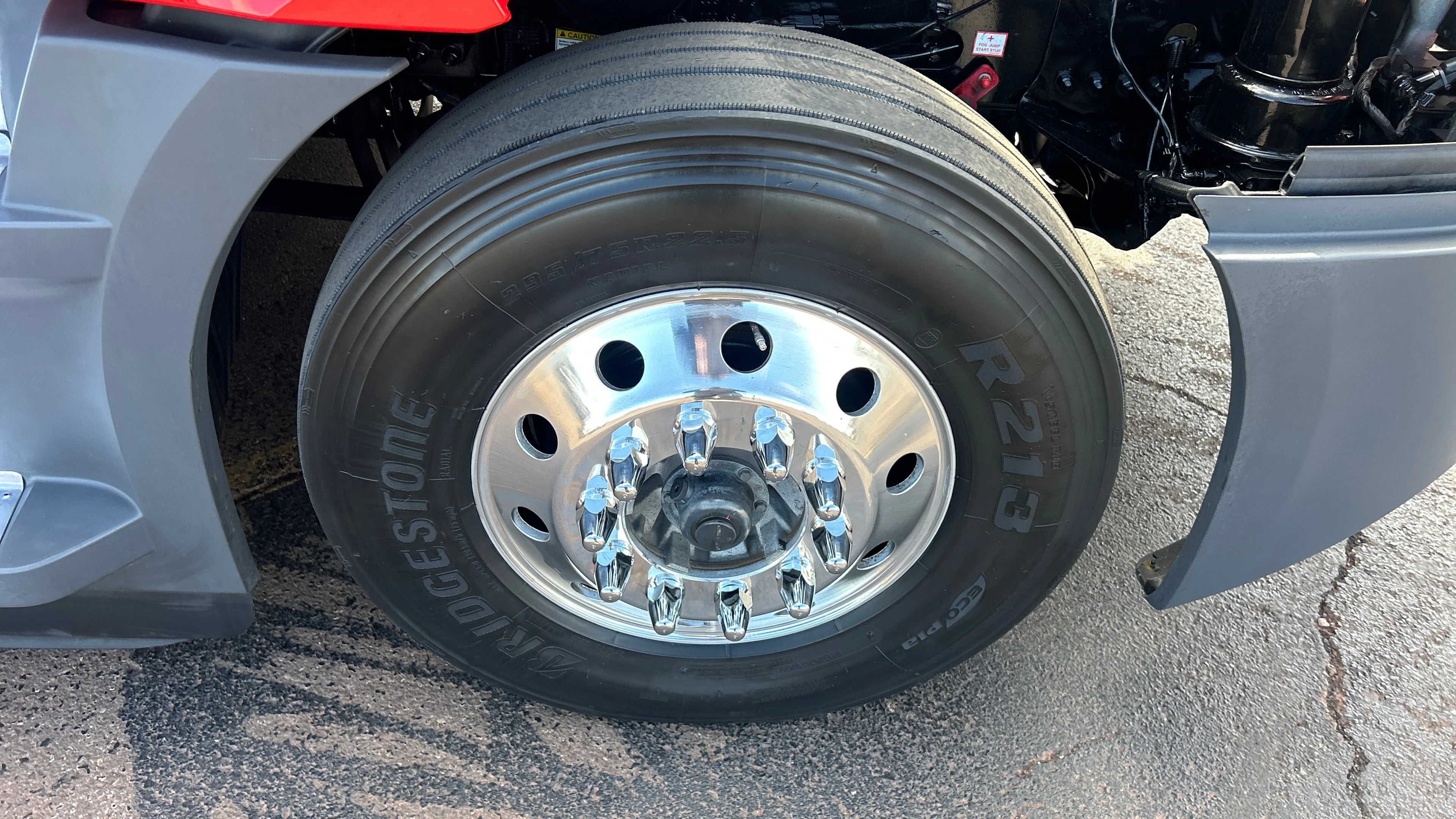 2023 Freightliner Cascadia - image 16