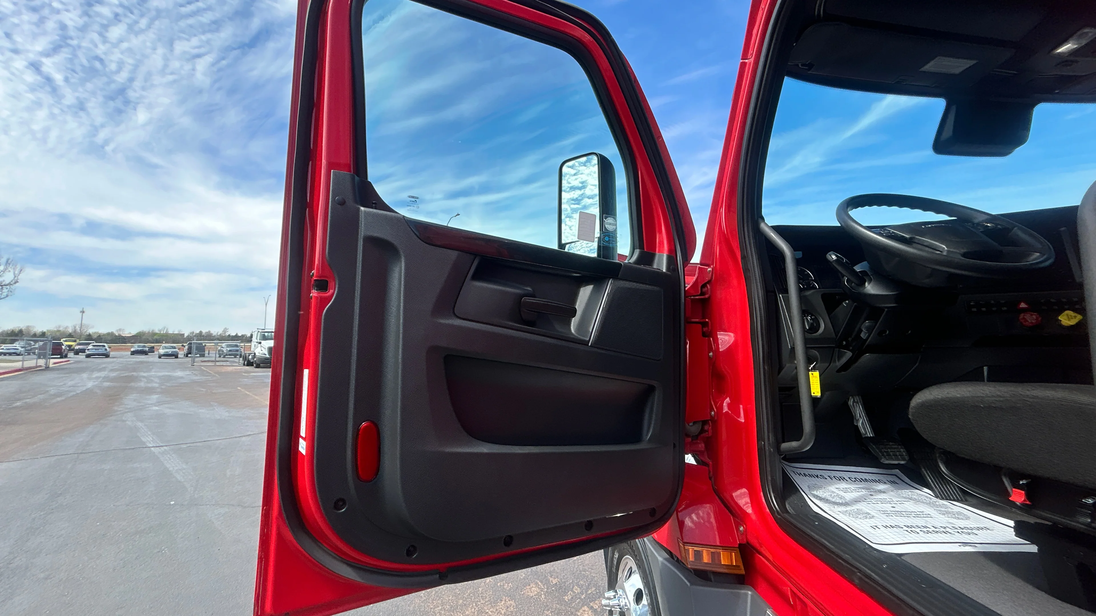 2023 Freightliner Cascadia - image 19