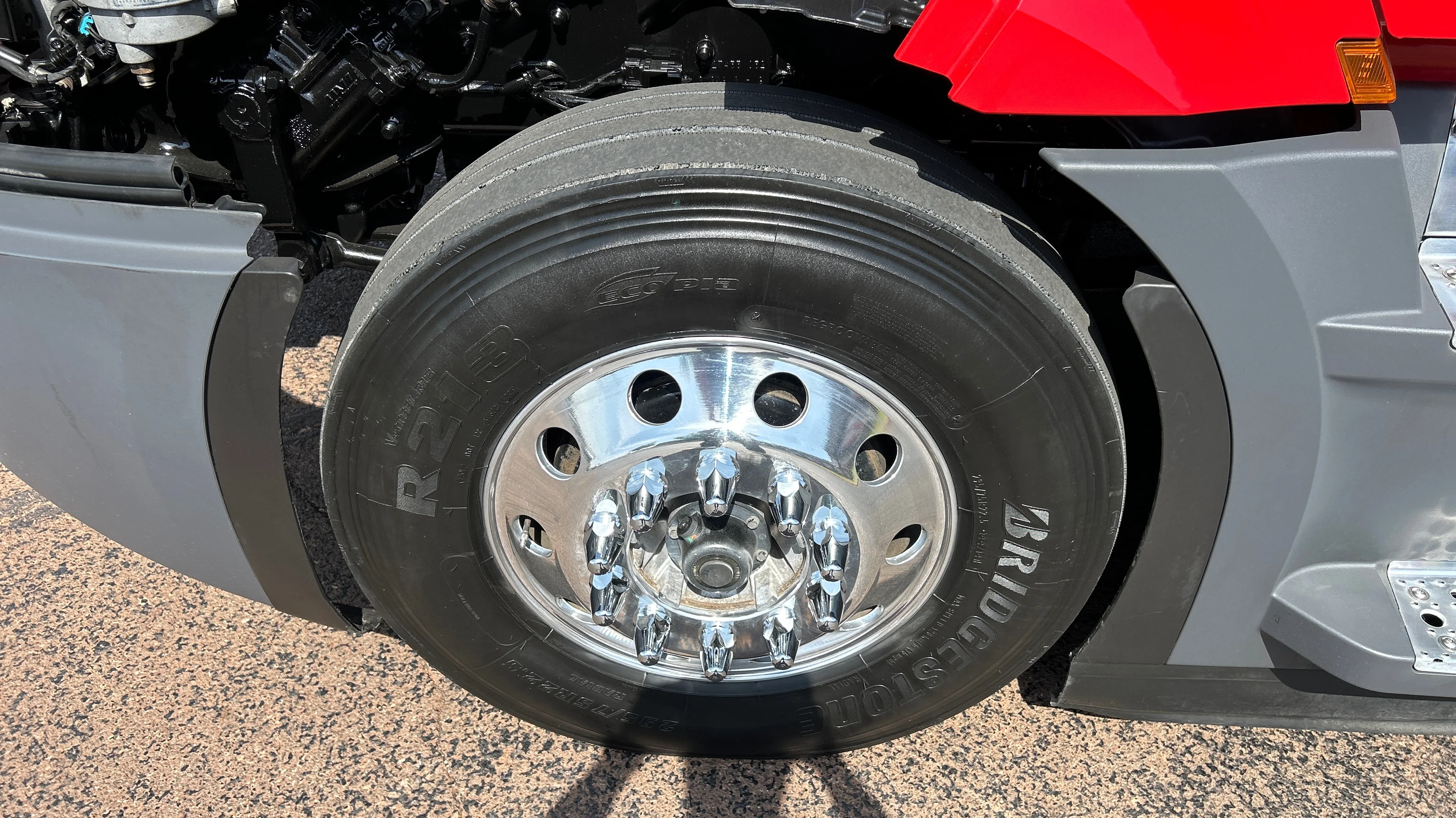 2023 Freightliner Cascadia - image 23