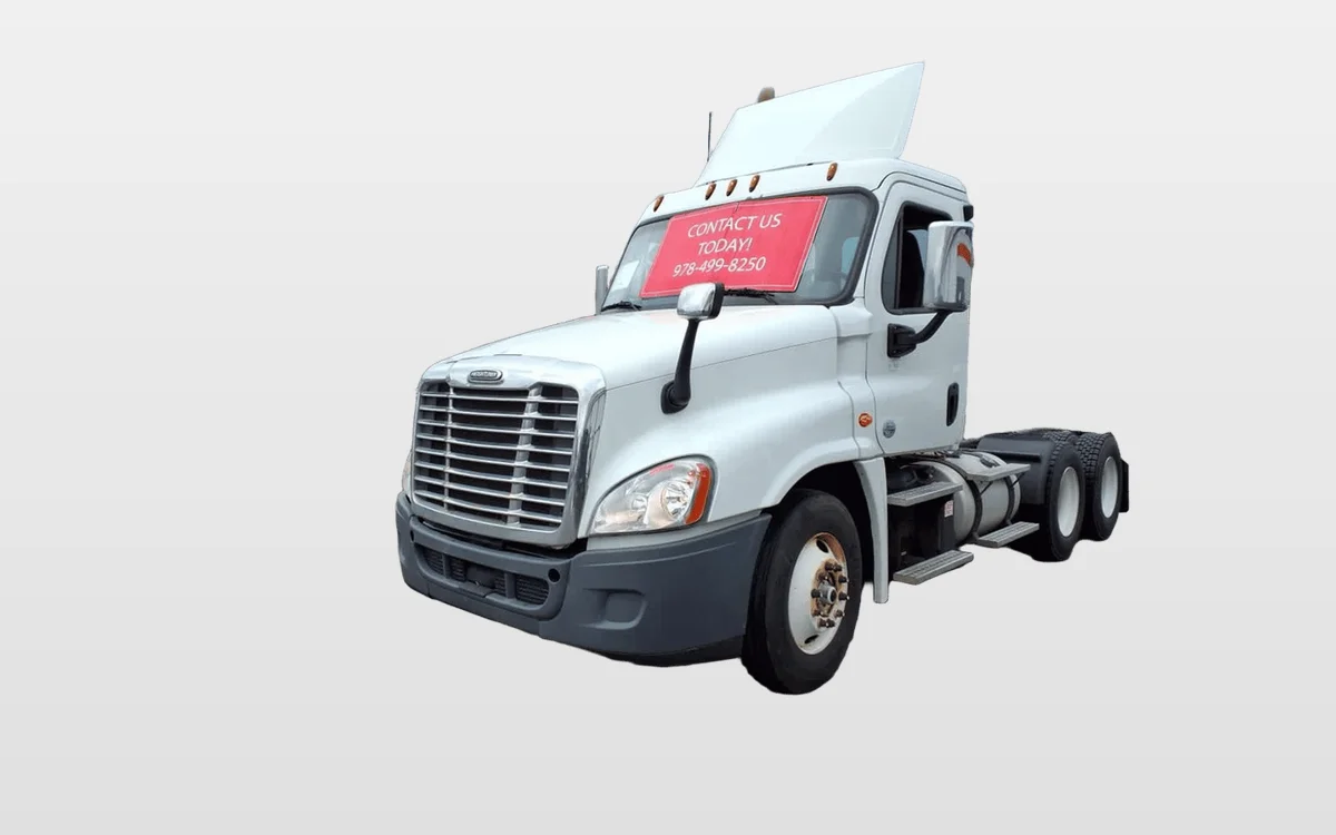 2017 Freightliner - image 1