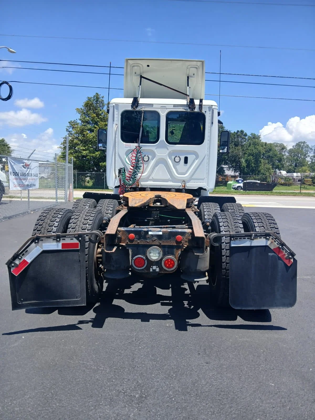 2019 Freightliner Cascadia in Jacksonville, FL — photo 5