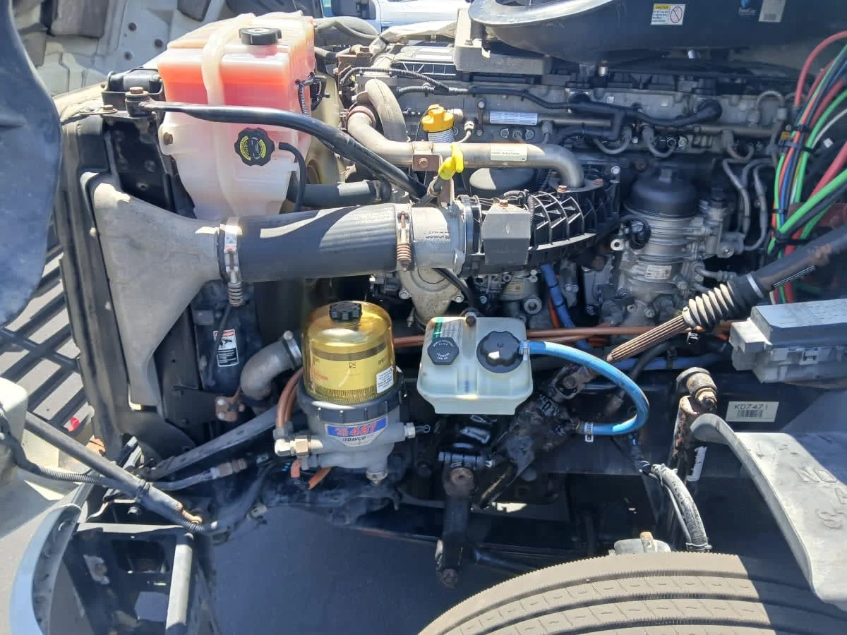 2019 Freightliner Cascadia in Jacksonville, FL — photo 8