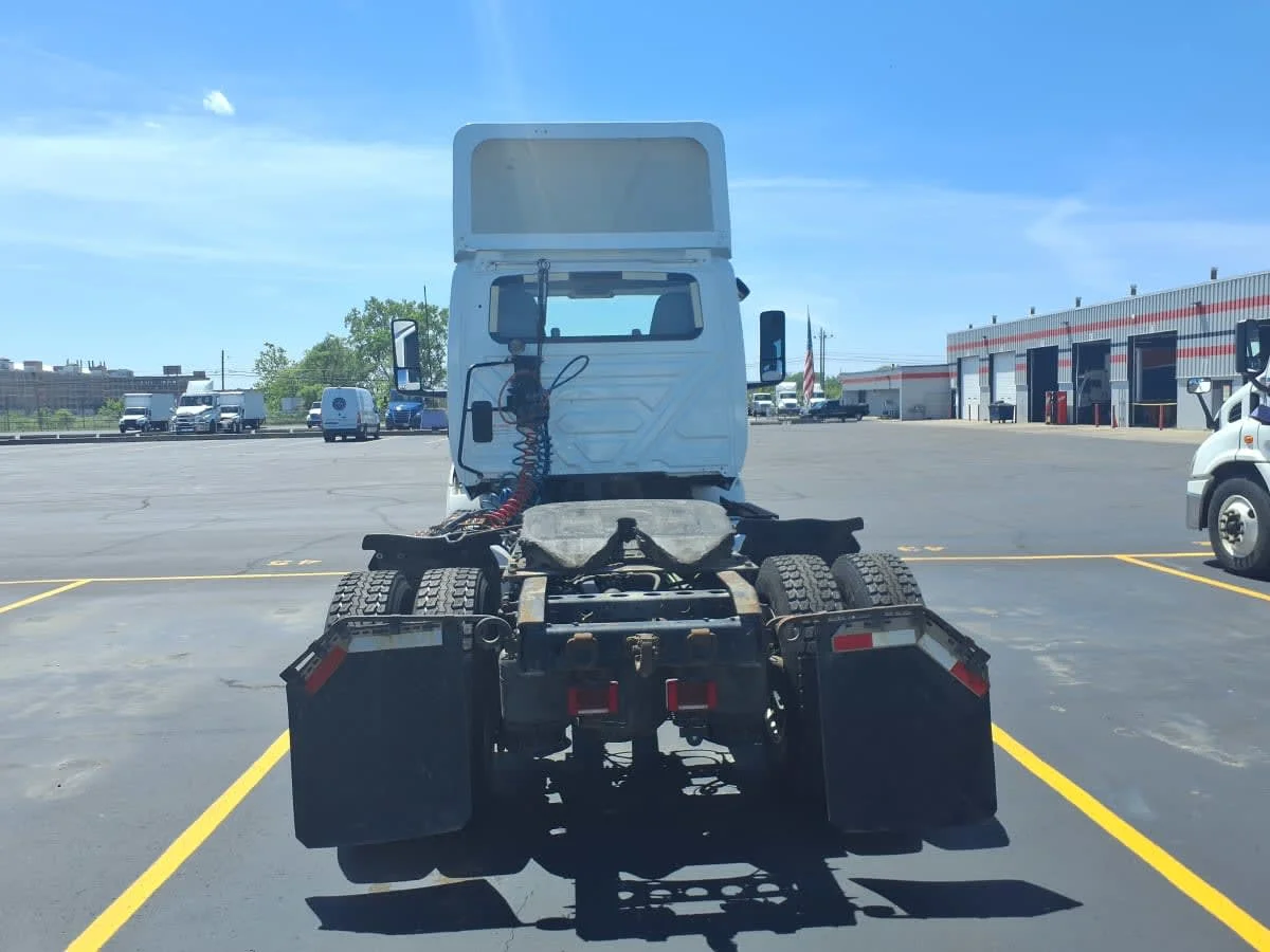 2019 International RH - image 5