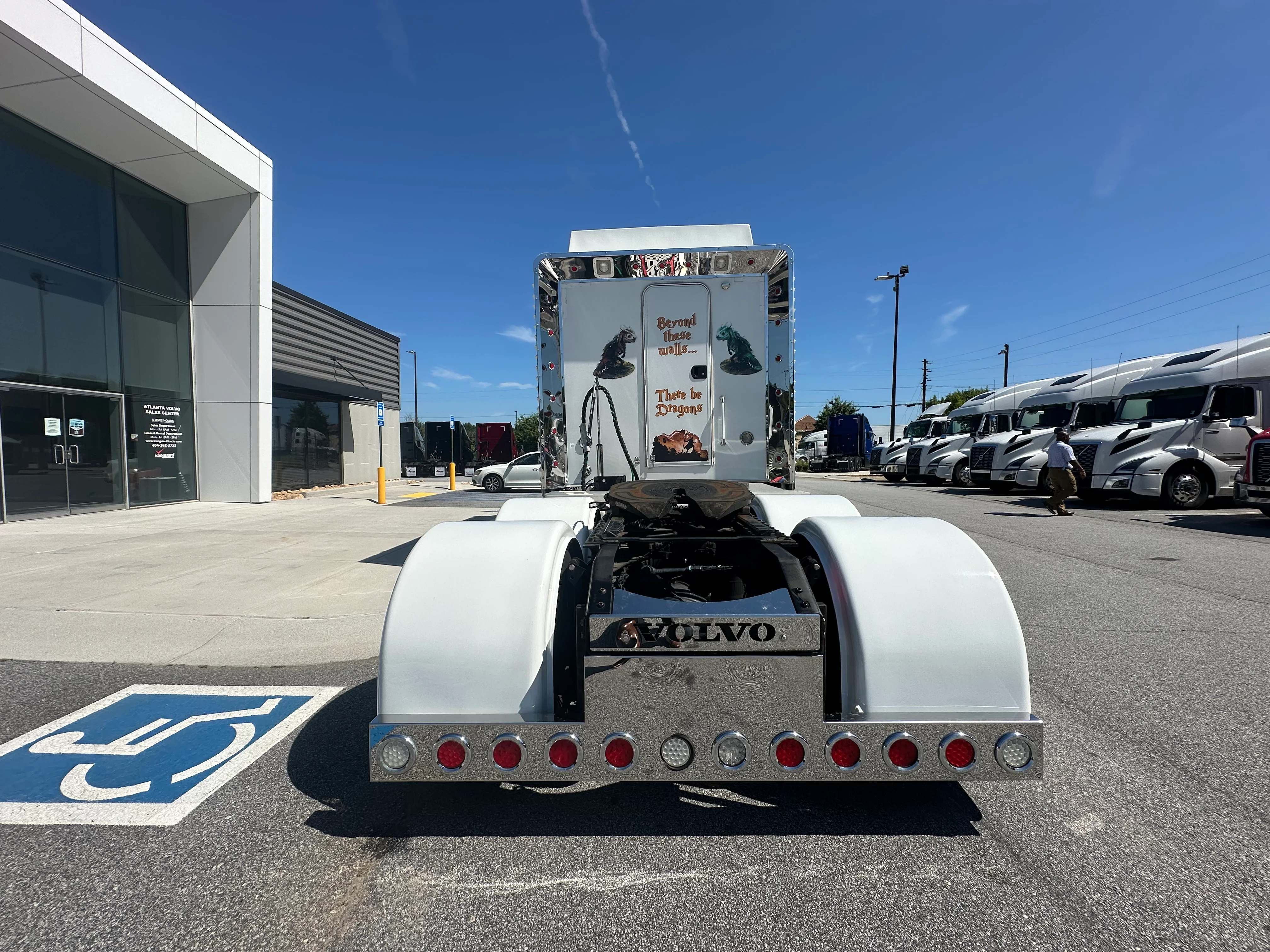 2016 Volvo VNL 860 in ATLANTA (700 & 703), GA — photo 4