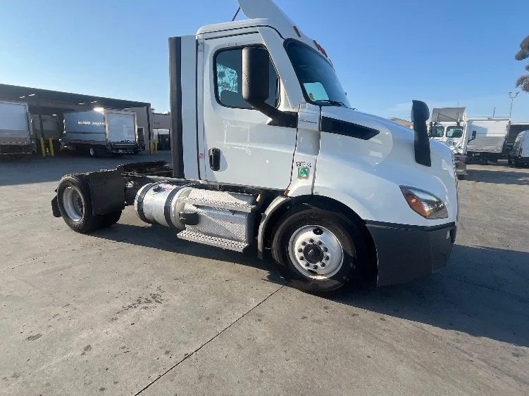 2023 Freightliner Cascadia