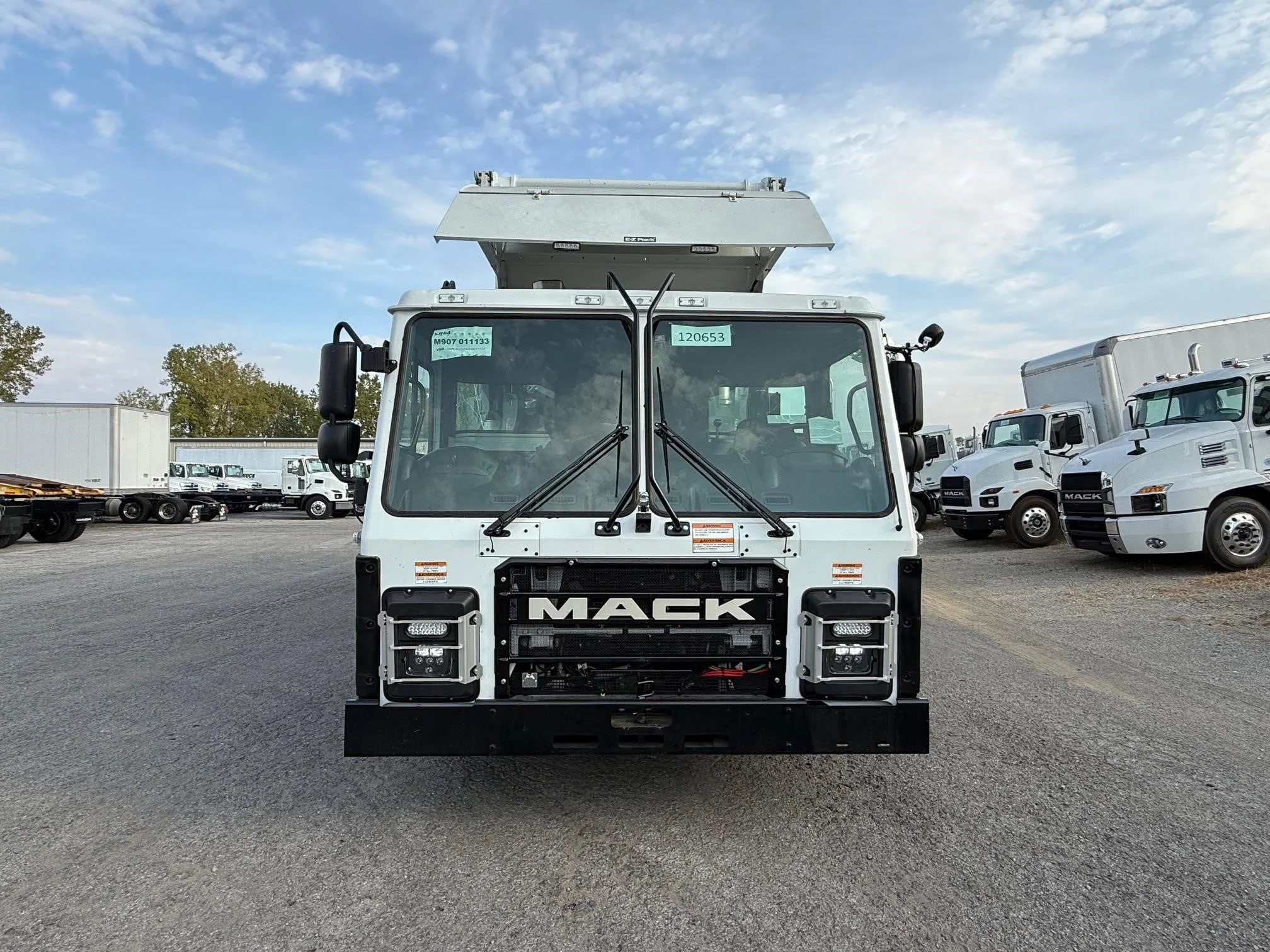 2026 Mack LR in Findlay, OH — photo 5