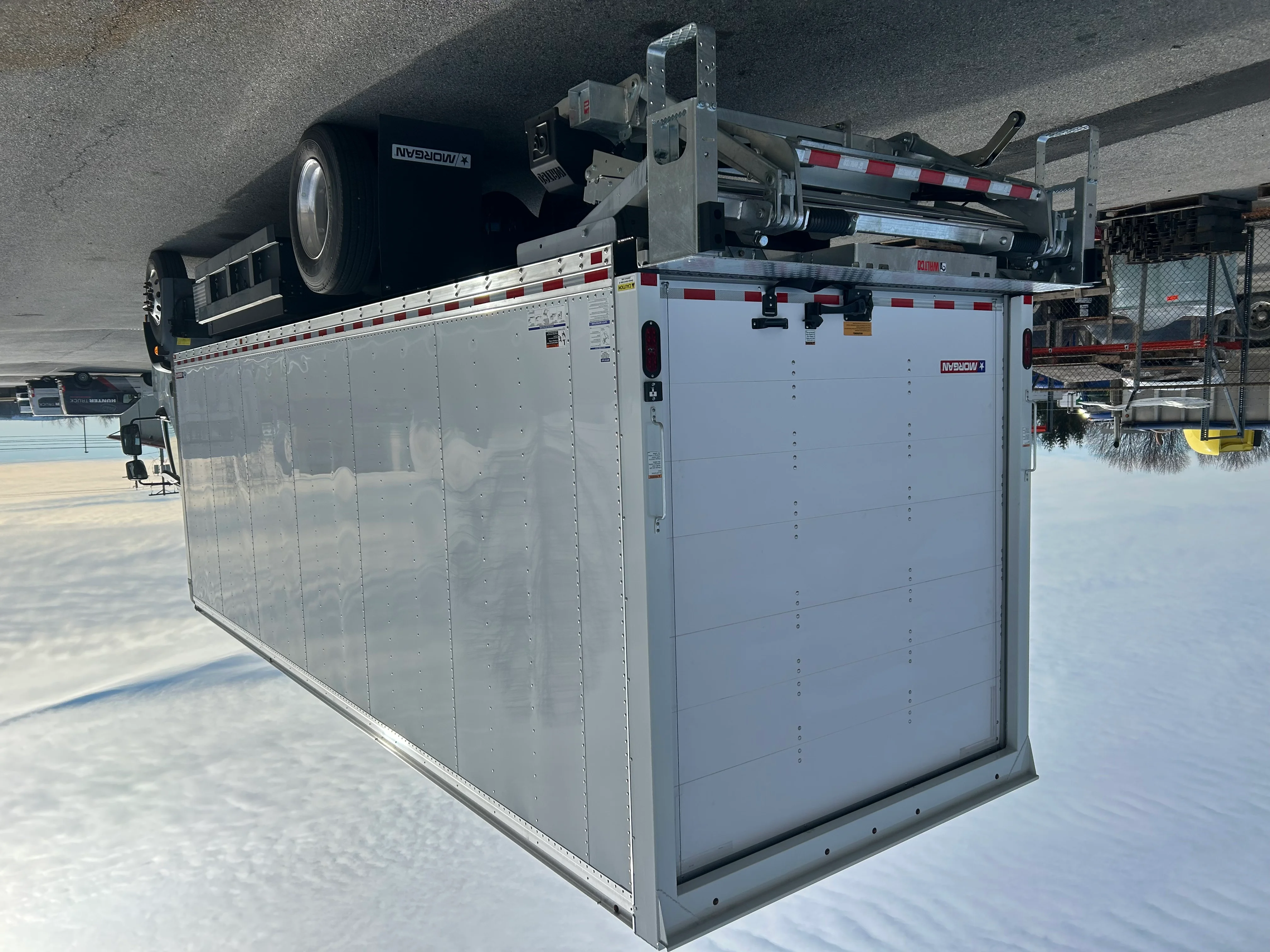 2026 Peterbilt 220EV in CLARKSBURG, WV — photo 4