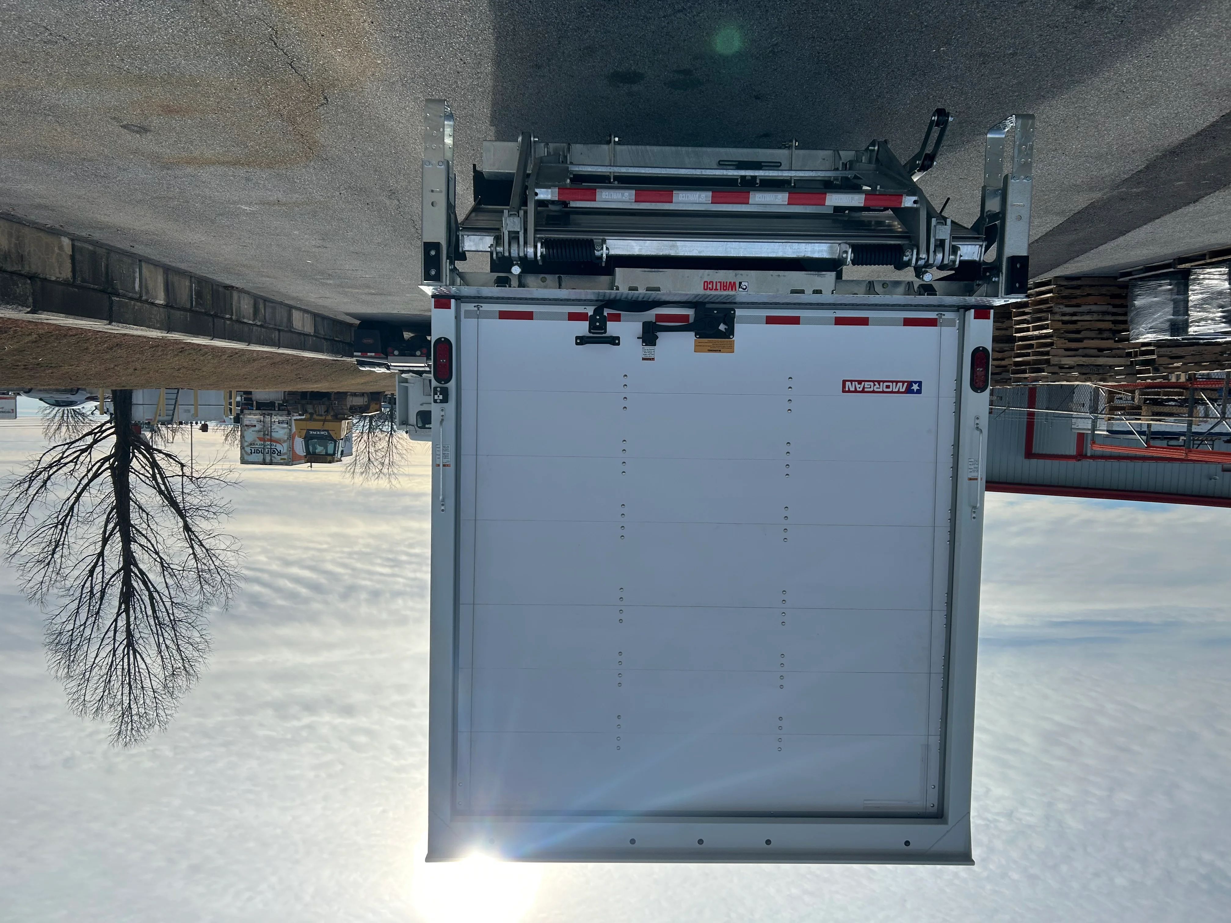 2026 Peterbilt 220EV in CLARKSBURG, WV — photo 5