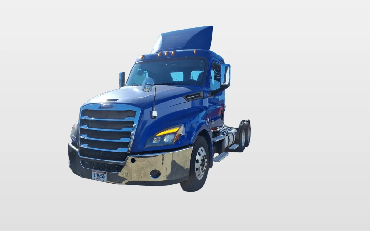 2019 Freightliner - image 1