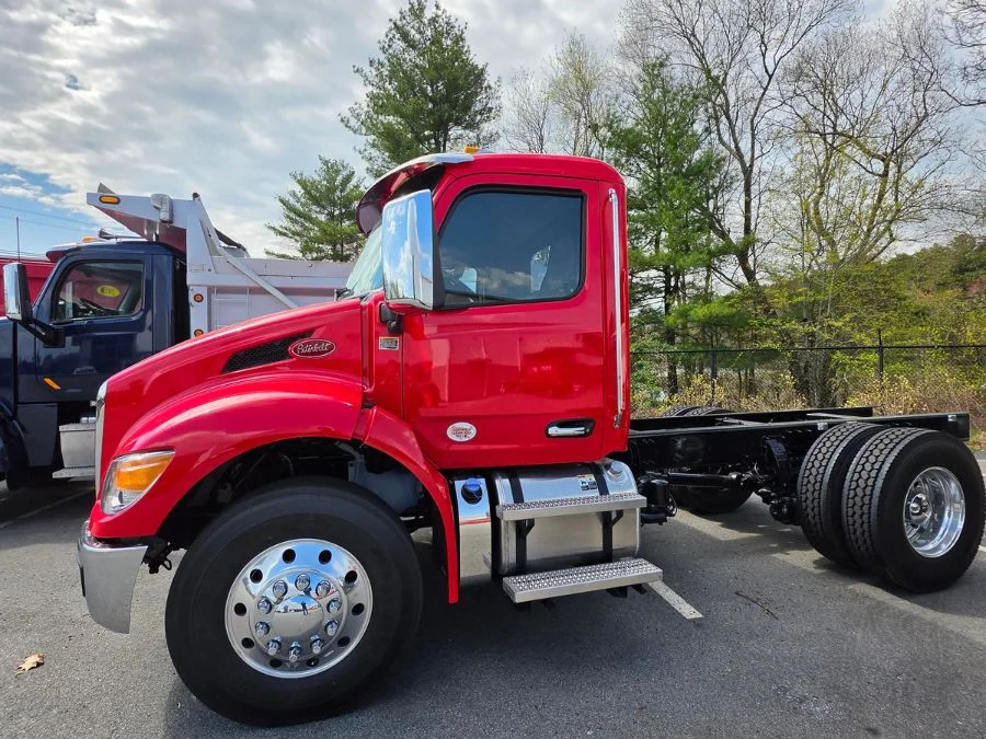 2027 Peterbilt 536 in Plainville, MA — photo 7