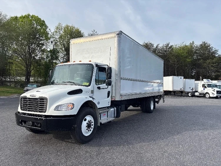 2022 Freightliner M2 106 - image 3