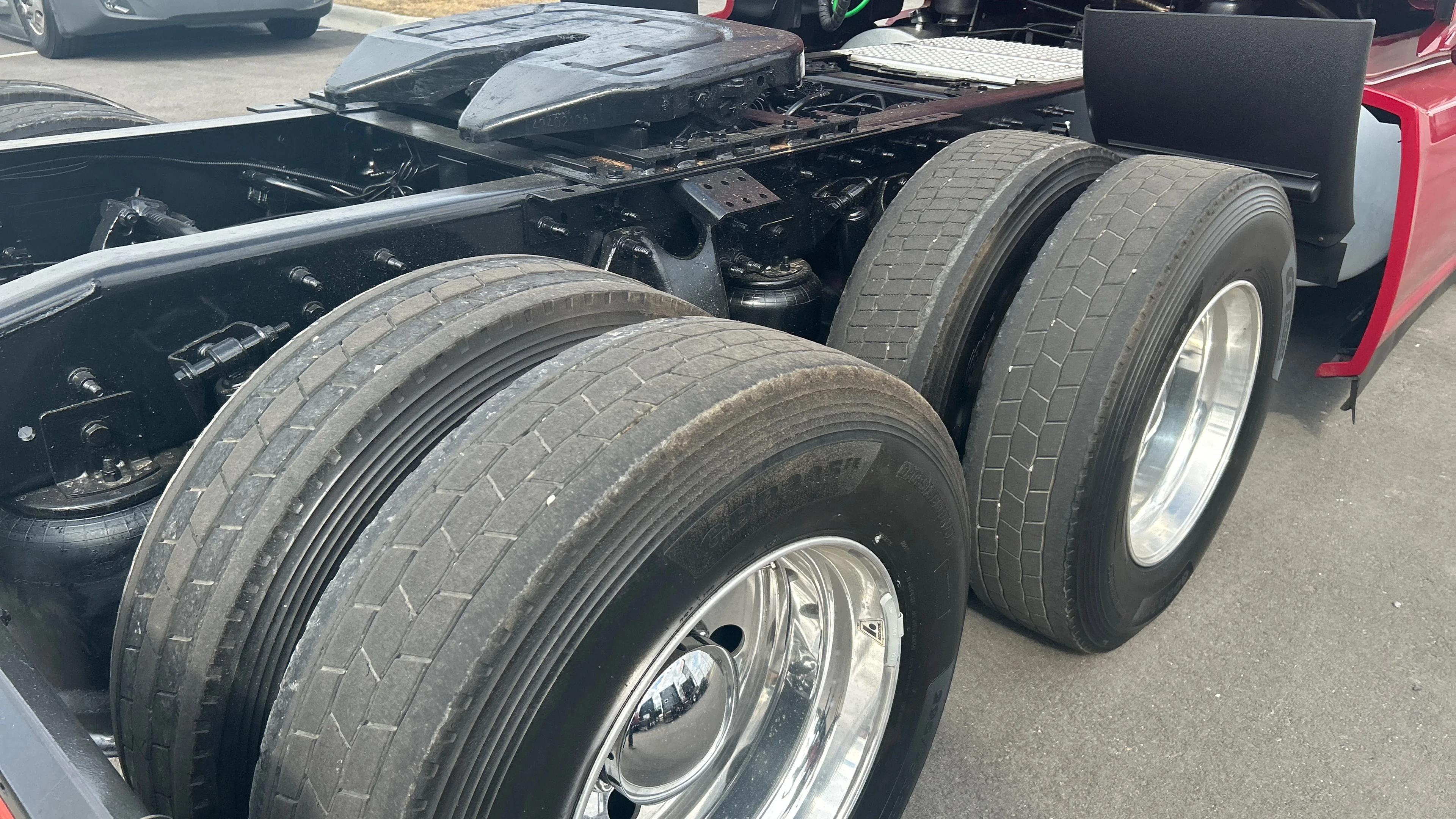 2023 Freightliner Cascadia - image 24