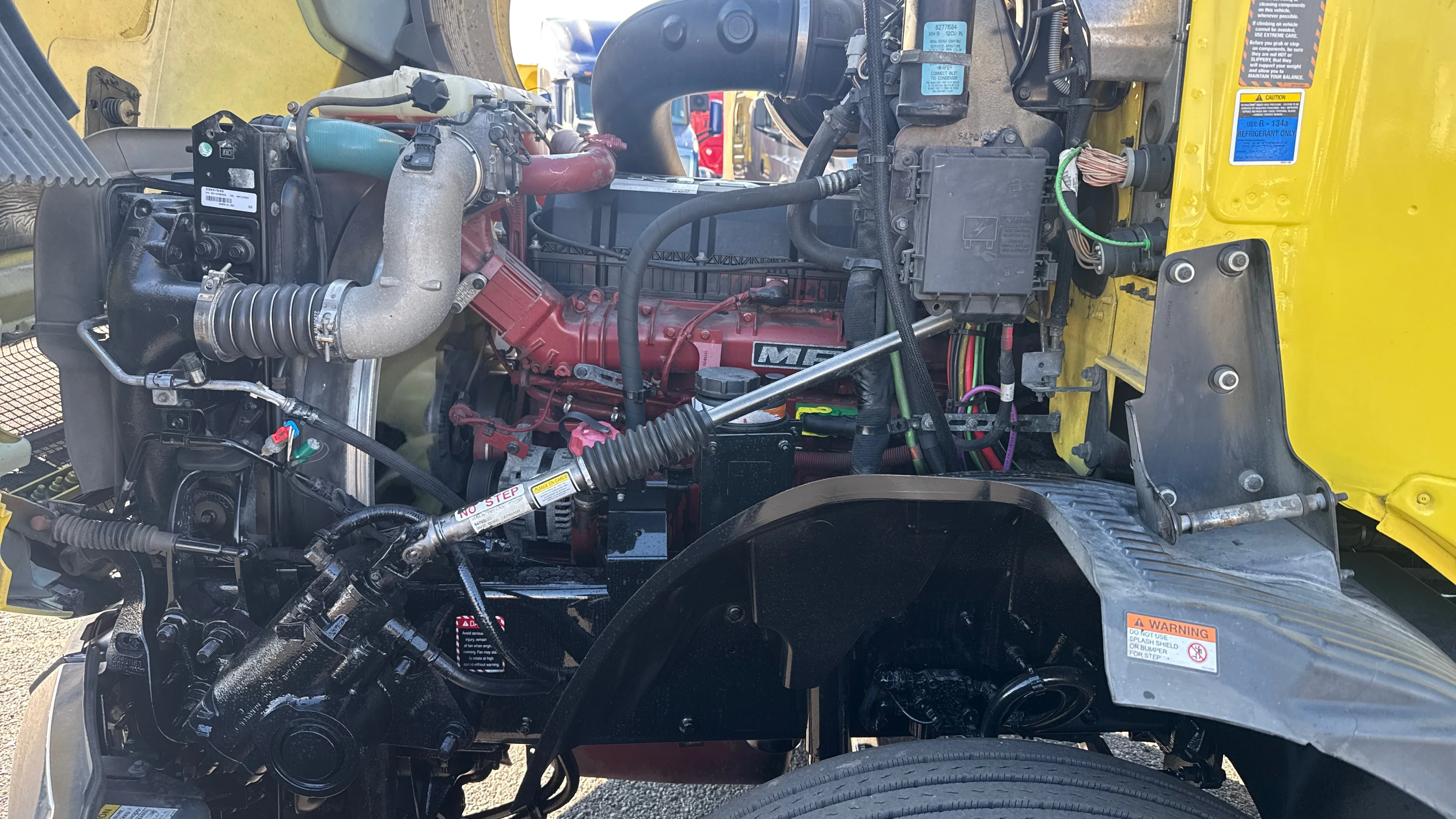 2023 Freightliner Cascadia in Kansas City, MO — photo 42