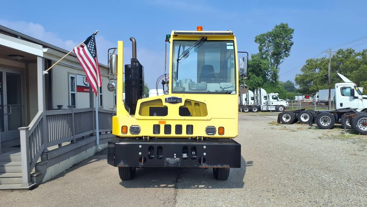 2021 Autocar in West Chester, OH — photo 2