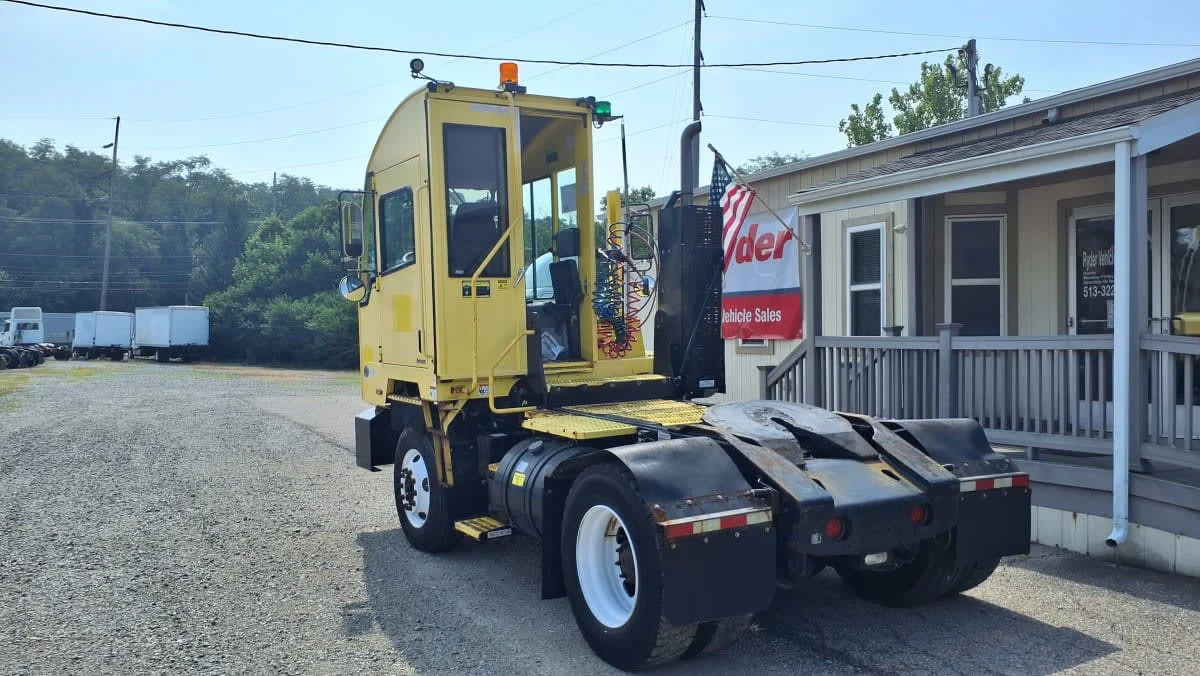 2021 Autocar in West Chester, OH — photo 6