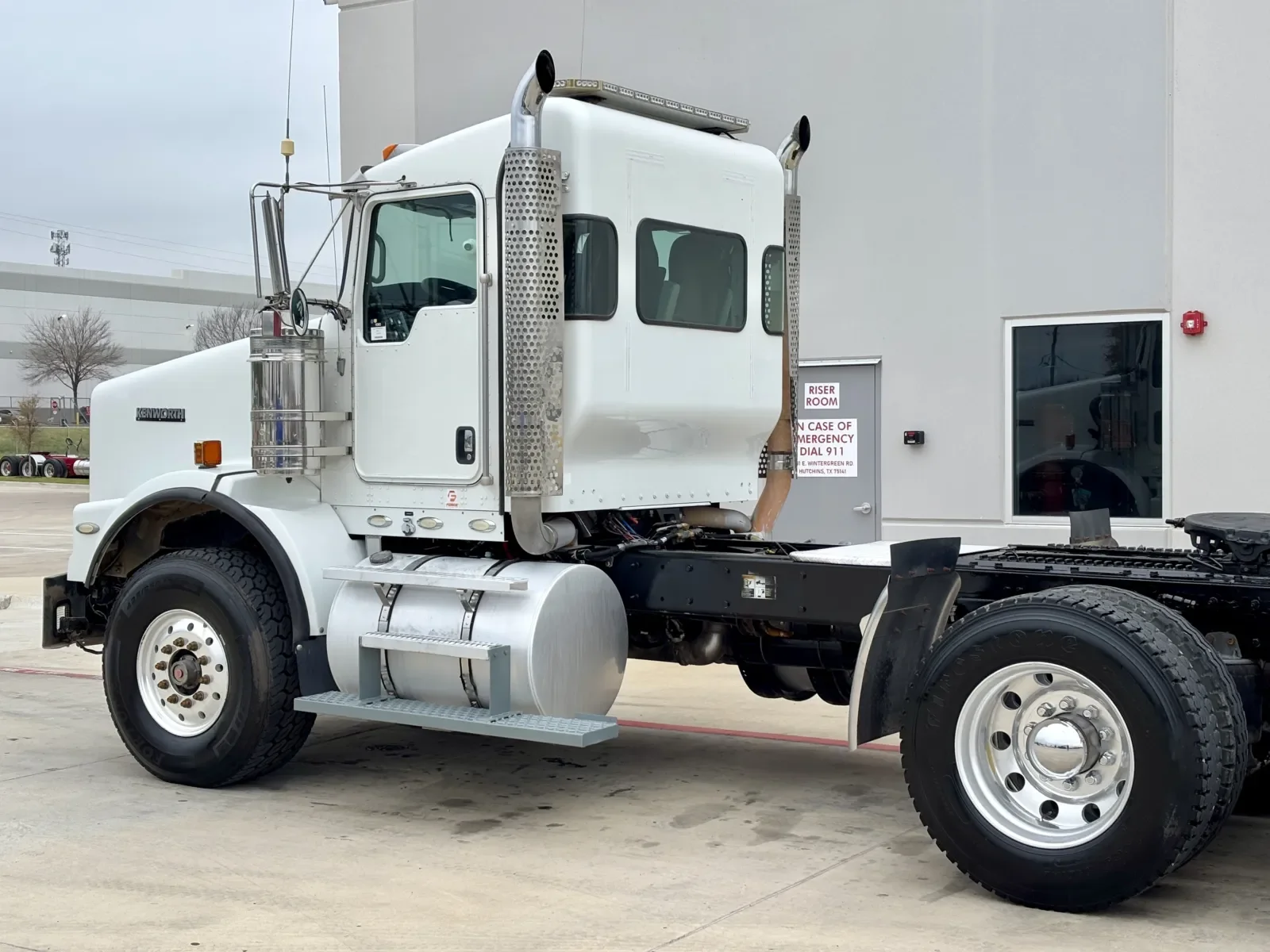 2013 Kenworth T800 in Hutchins, TX — photo 8