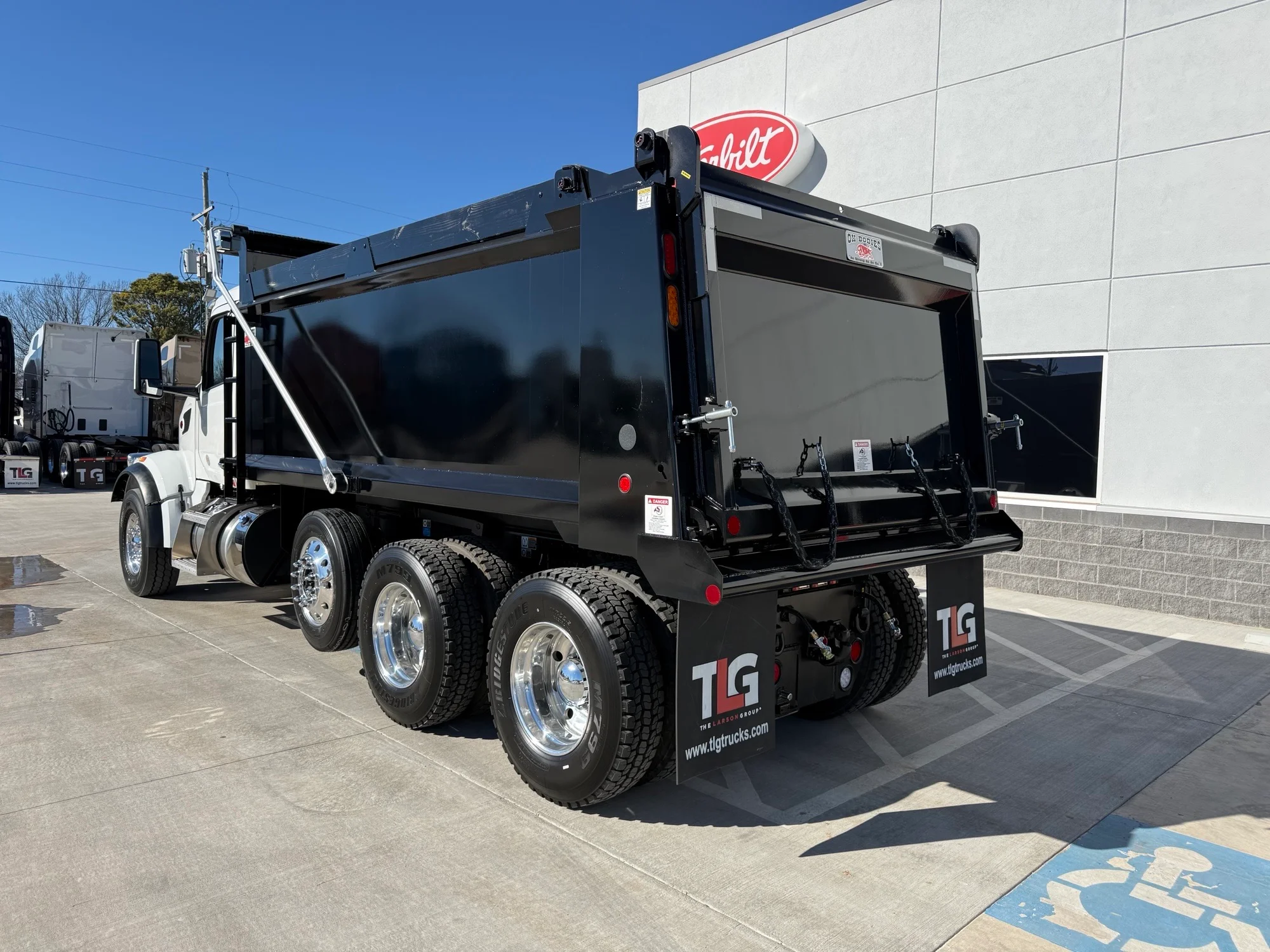 2026 Peterbilt 567 in Lowell, AR — photo 3