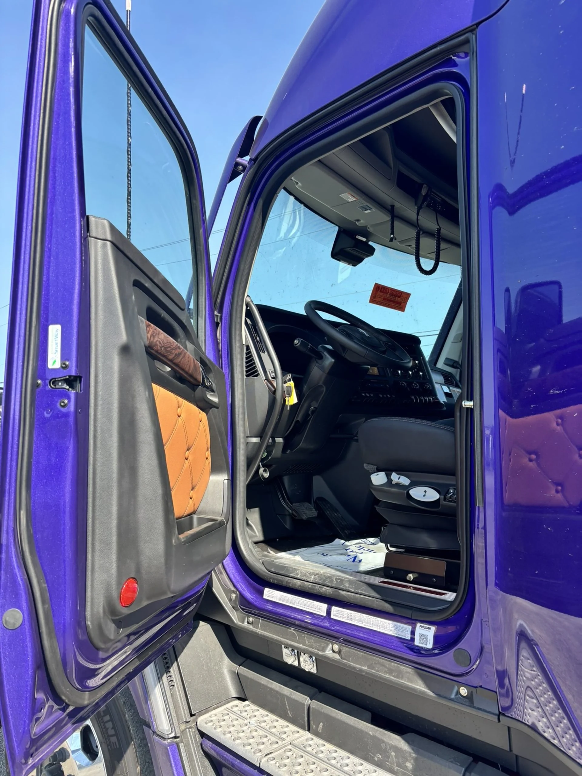 2027 Kenworth T680 in Spokane, WA — photo 6