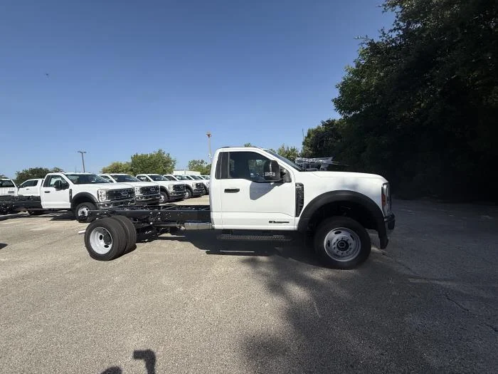 2026 Ford F-550 — photo 7