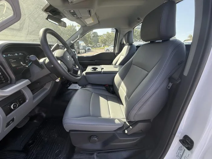 2026 Ford F-550 — photo 12