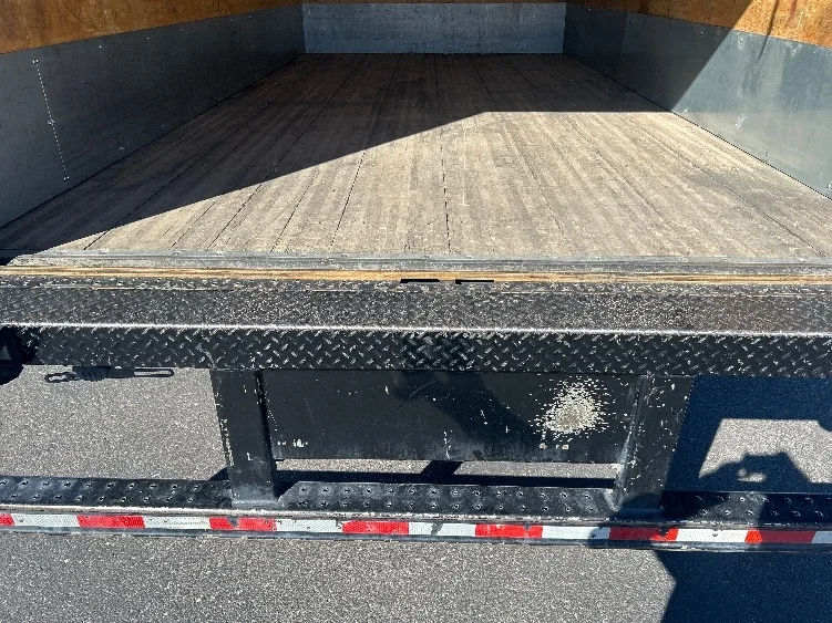 2019 Isuzu NPR - image 9