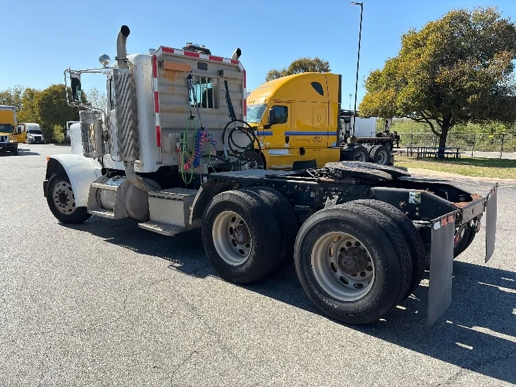 2006 Peterbilt 379 in San Antonio, TX — photo 5
