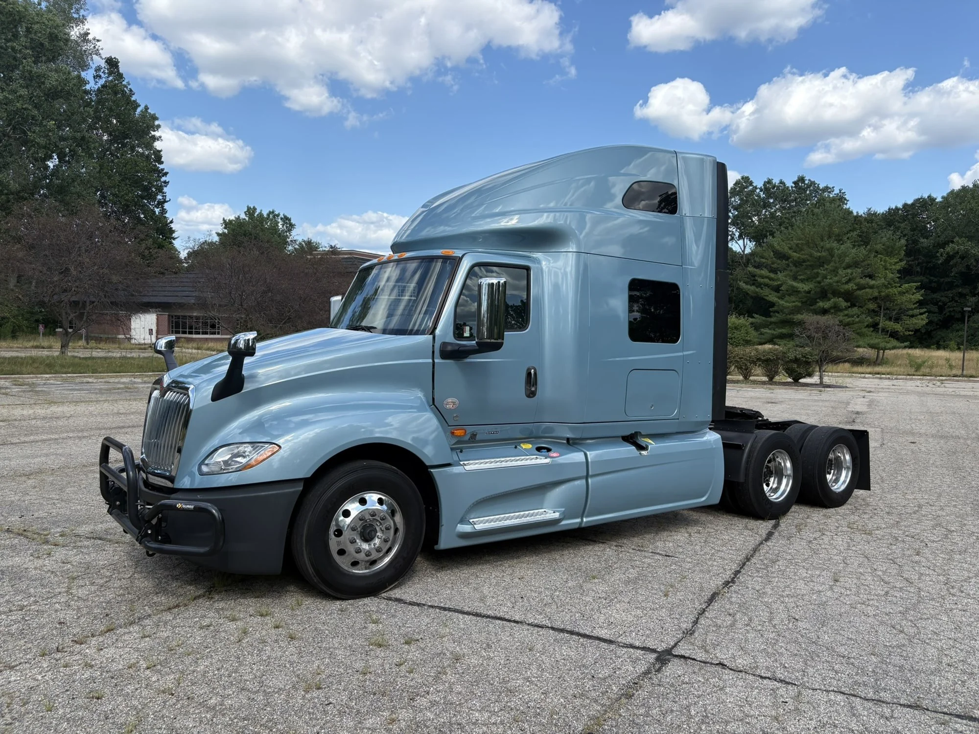 2022 International LT
