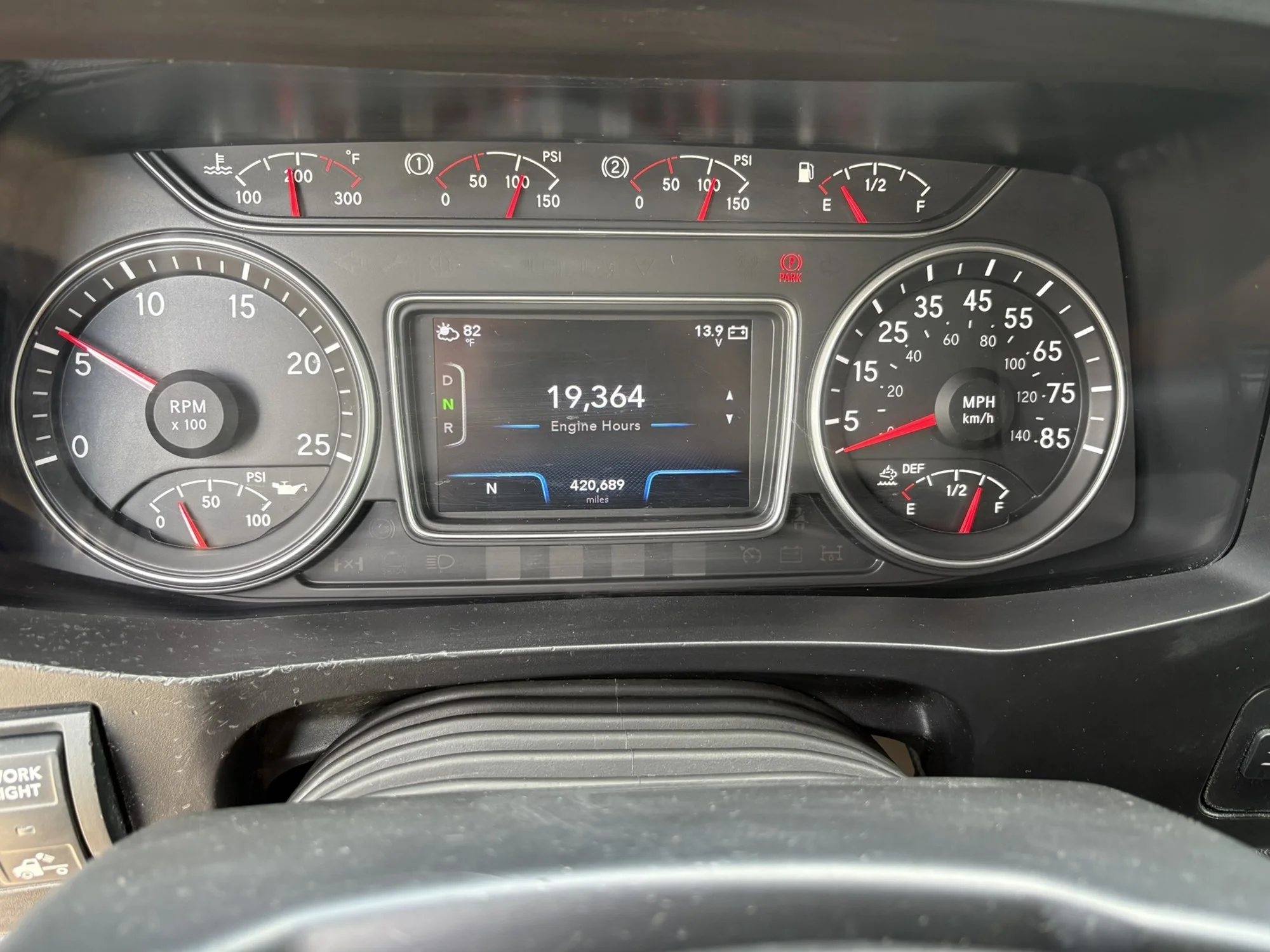 2022 International LT in West Michigan International, MI — photo 15