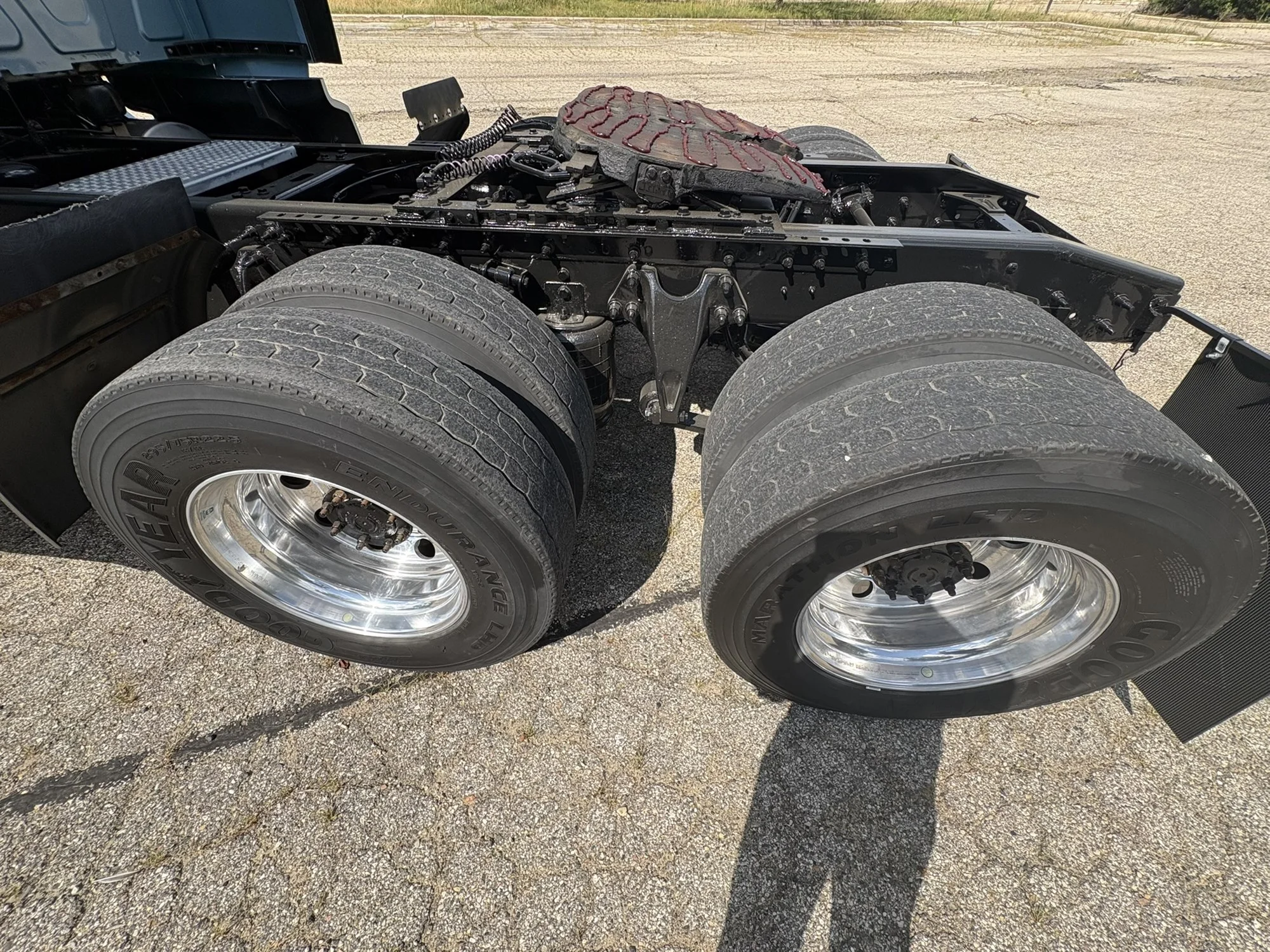 2022 International LT in West Michigan International, MI — photo 10