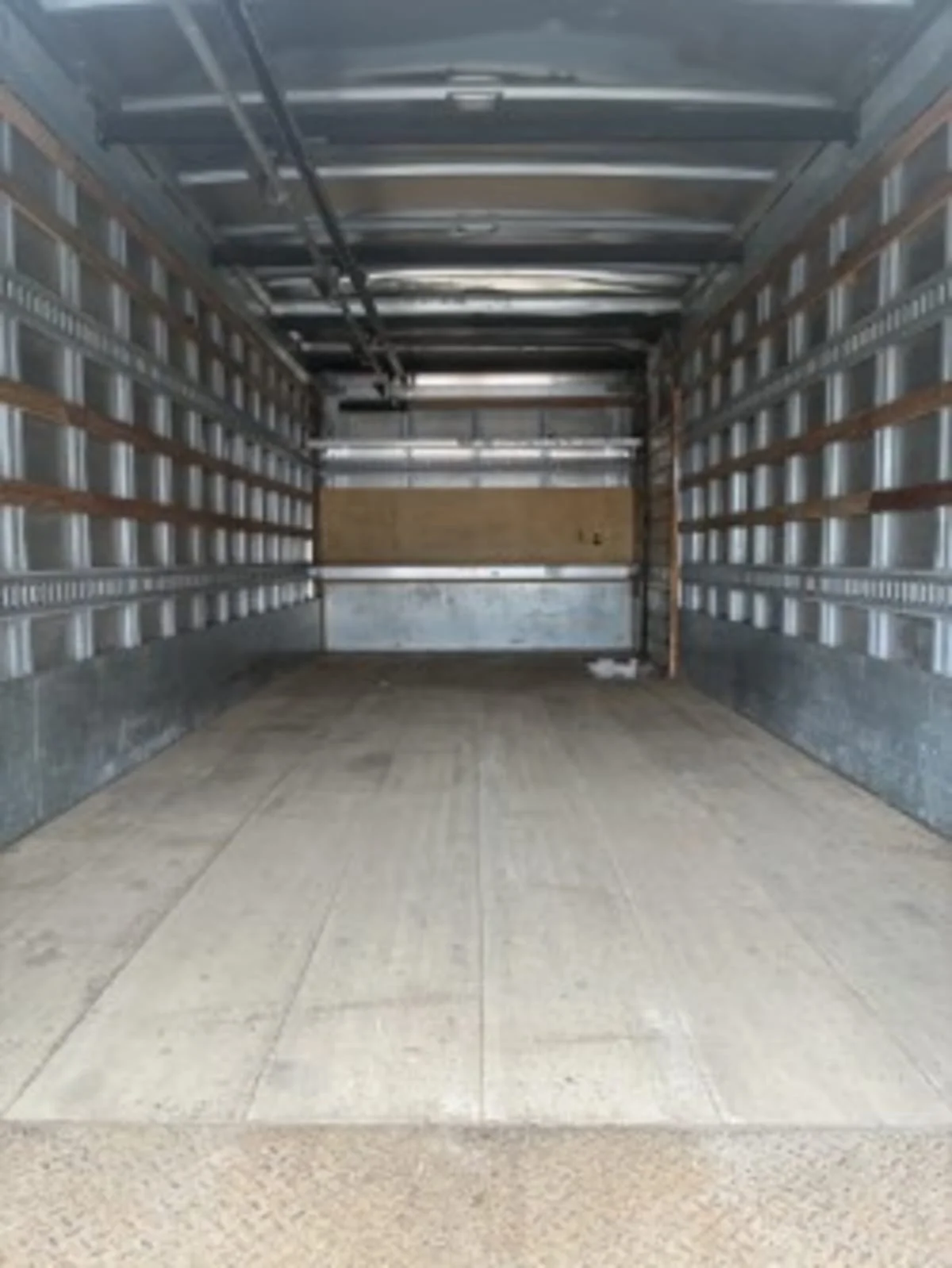 2019 Isuzu NRR - image 8