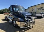 2021 Freightliner Cascadia in MN — photo 32