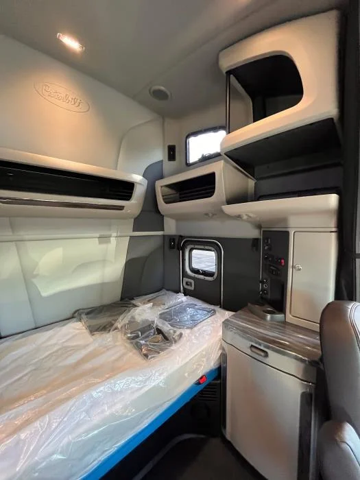 2026 Peterbilt 579 - image 20