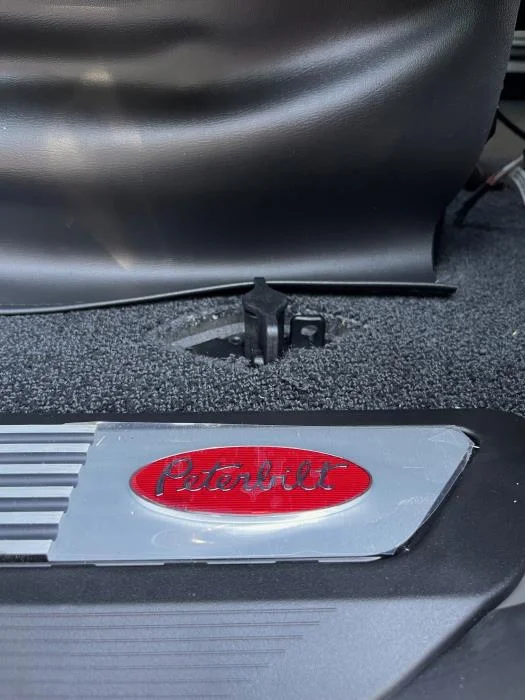 2026 Peterbilt 579 - image 30