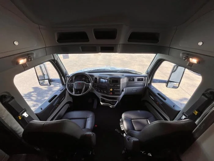 2026 Peterbilt 579 - image 21