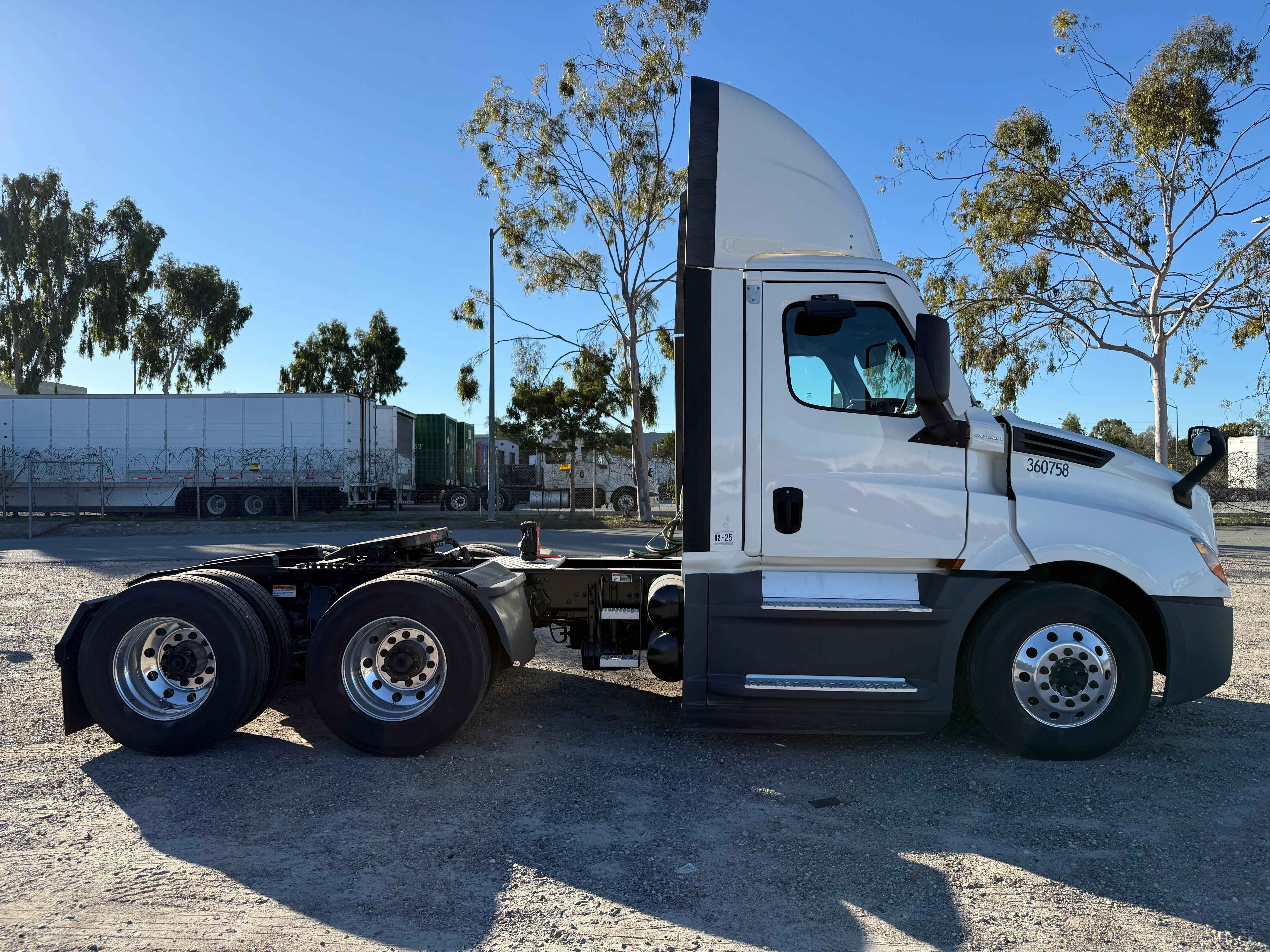 2021 Freightliner Cascadia in San Diego, CA — photo 7