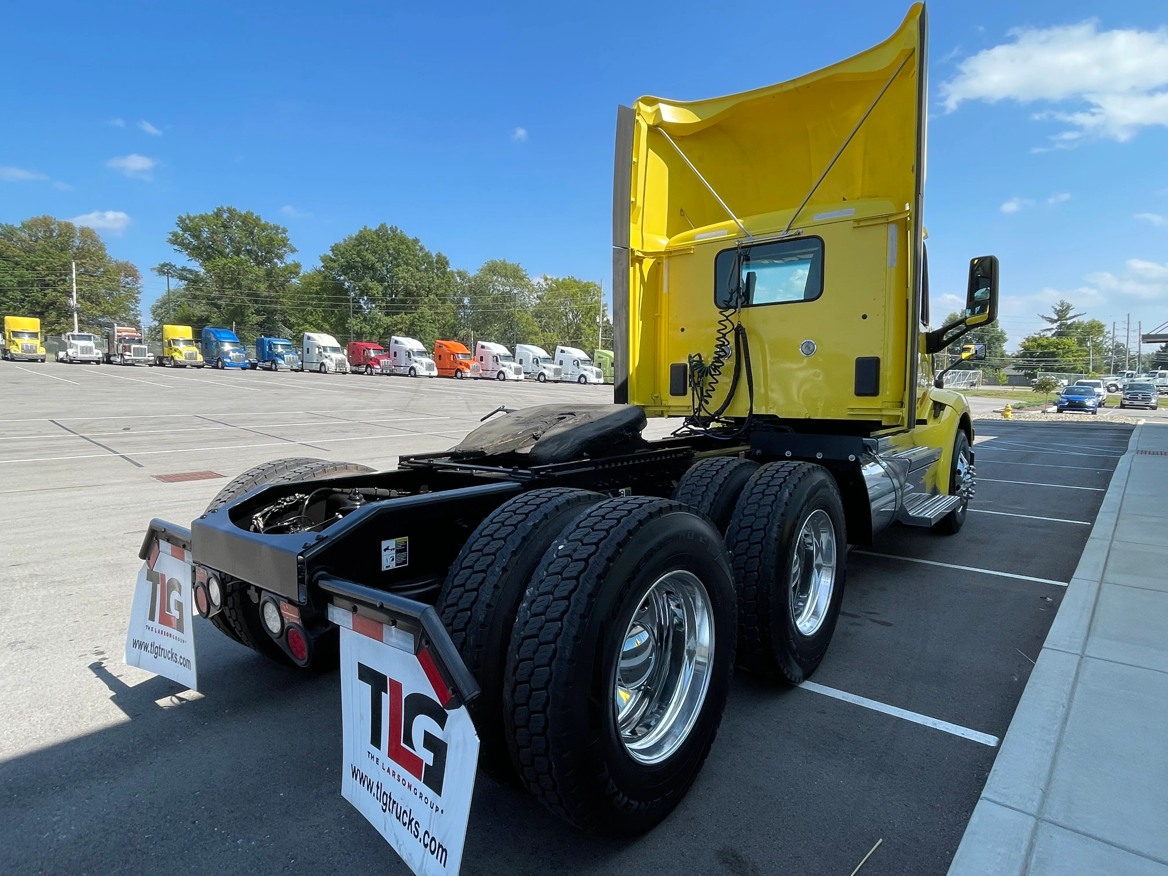 2021 Peterbilt 579 in Louisville, KY — photo 4