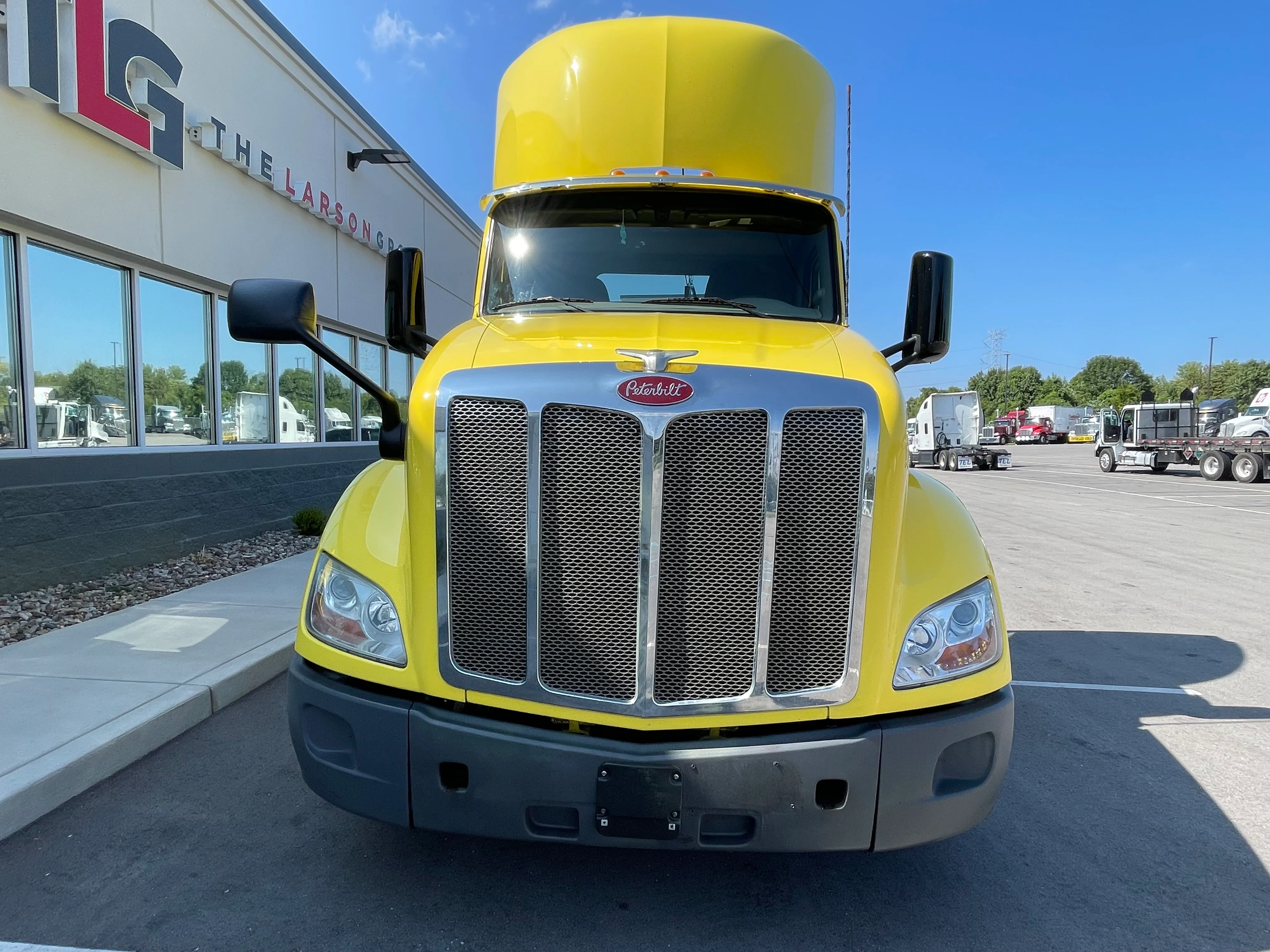 2021 Peterbilt 579 in Louisville, KY — photo 6