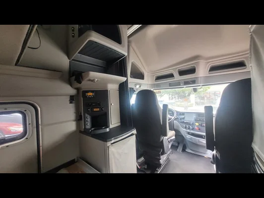 2021 Peterbilt 579 in Memphis, TN — photo 24