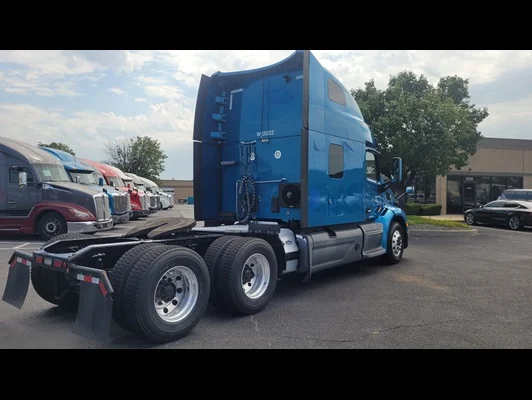 2021 Peterbilt 579 in Memphis, TN — photo 13
