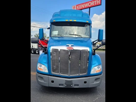 2021 Peterbilt 579 in Memphis, TN — photo 9