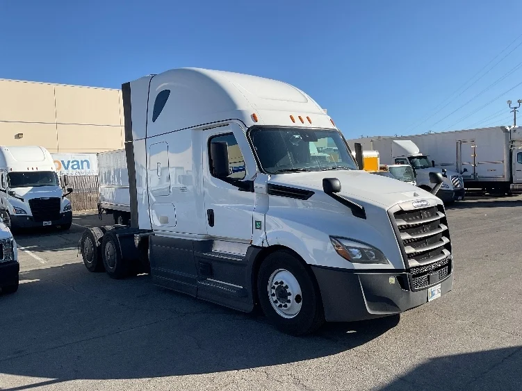 2023 Freightliner Cascadia in West Sacramento, CA