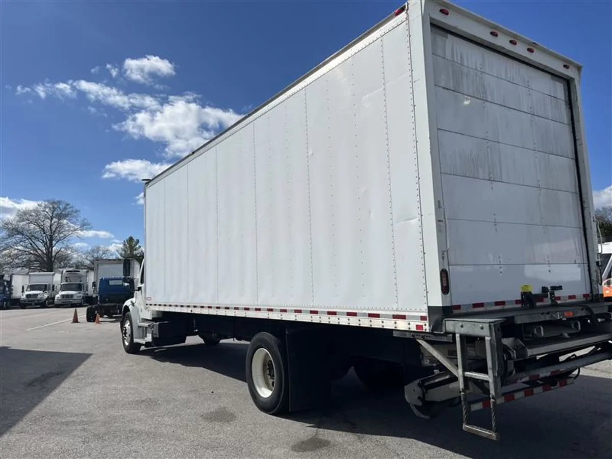 2019 Freightliner M2 106 - image 6