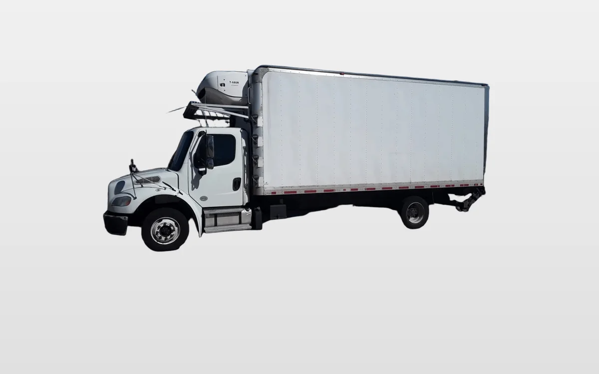 2018 Freightliner M2 106 - image 1