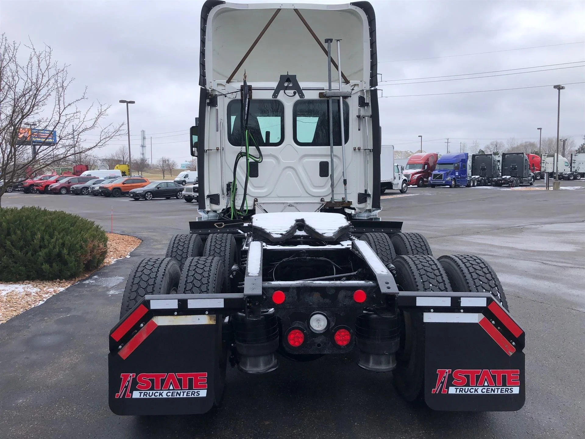 2014 Freightliner Cascadia in Bismarck, ND — photo 3