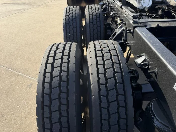 2022 Peterbilt 579 — photo 13