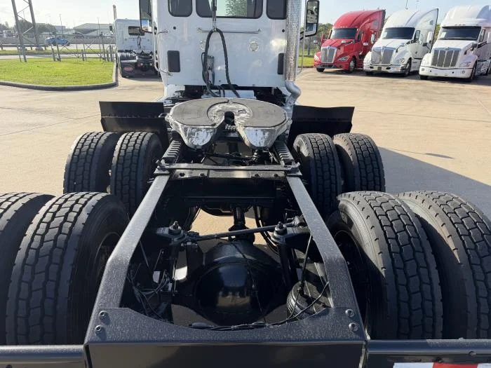 2022 Peterbilt 579 — photo 14