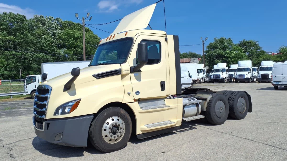 2020 Freightliner Cascadia