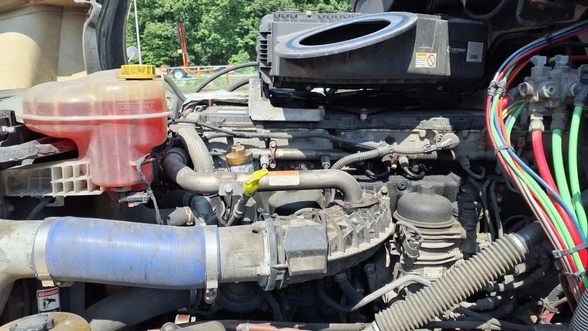 2020 Freightliner Cascadia in Warwick, RI — photo 8